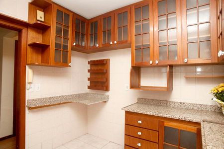 Apartamento à venda com 146m², 1 quarto e 1 vagaCozinha + Área de Serviço