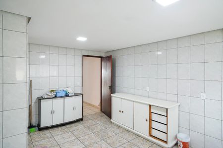 Casa à venda com 360m², 4 quartos e 6 vagasCozinha 1