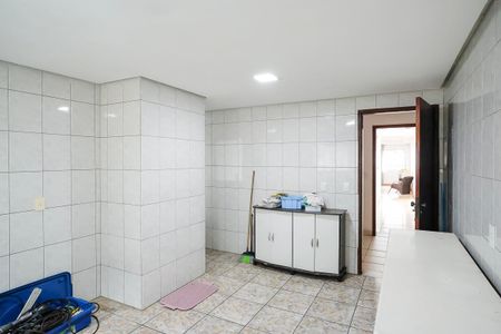 Casa à venda com 360m², 4 quartos e 6 vagasCozinha 1