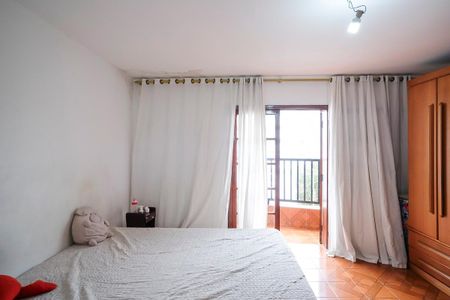 Casa à venda com 360m², 4 quartos e 6 vagasSuíte 2
