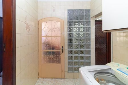 Casa à venda com 380m², 6 quartos e 4 vagas Casa à venda com 380m², 6 quartos e 4 vagasCasa 2 Área de Serviço