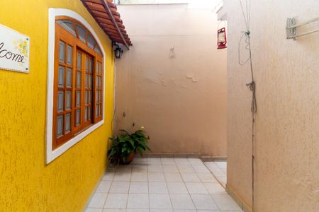 Casa à venda com 380m², 6 quartos e 4 vagas Casa à venda com 380m², 6 quartos e 4 vagasCasa 3 Corredor