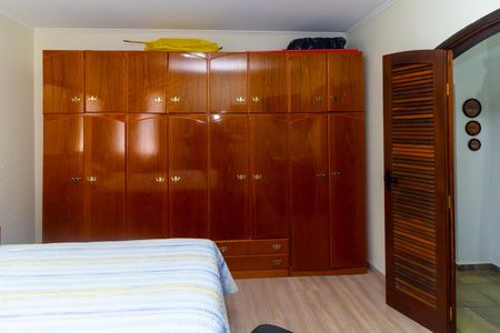 Casa à venda com 380m², 6 quartos e 4 vagas Casa à venda com 380m², 6 quartos e 4 vagasCasa 2 Quarto 1