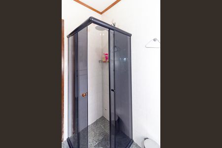 Casa à venda com 380m², 6 quartos e 4 vagas Casa à venda com 380m², 6 quartos e 4 vagasCasa 1 Banheiro