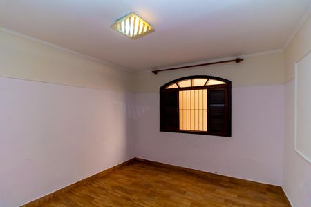 Casa à venda com 380m², 6 quartos e 4 vagas Casa à venda com 380m², 6 quartos e 4 vagasCasa 3 Quarto 2