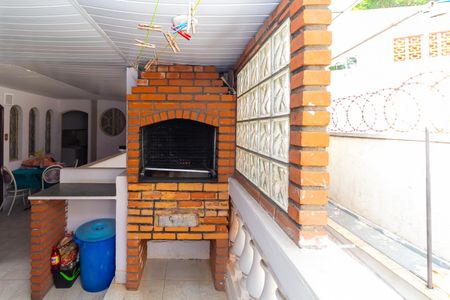 Casa à venda com 380m², 6 quartos e 4 vagas Casa à venda com 380m², 6 quartos e 4 vagasChurrasqueira