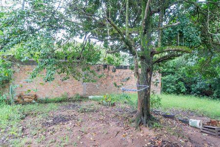 Casa à venda com 300m², 2 quartos e sem vaga Casa à venda com 300m², 2 quartos e sem vagaQuintal