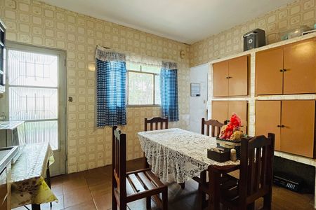 Casa à venda com 155m², 4 quartos e 1 vagaCozinha