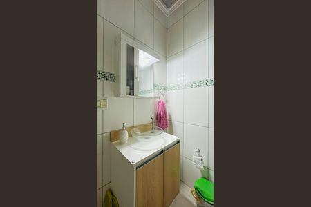 Casa à venda com 155m², 4 quartos e 1 vagaBanheiro