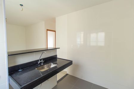 Apartamento para alugar com 55m², 2 quartos e sem vaga Apartamento para alugar com 55m², 2 quartos e sem vagaCozinha e Área de Serviço