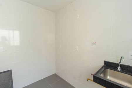 Apartamento para alugar com 55m², 2 quartos e sem vaga Apartamento para alugar com 55m², 2 quartos e sem vagaCozinha e Área de Serviço