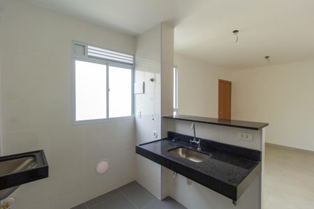 Apartamento para alugar com 55m², 2 quartos e sem vaga Apartamento para alugar com 55m², 2 quartos e sem vagaCozinha e Área de Serviço