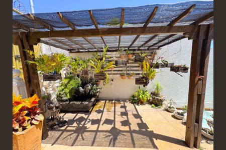 Casa à venda com 283m², 3 quartos e 2 vagas Casa à venda com 283m², 3 quartos e 2 vagasÁrea Externa