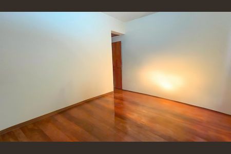 Apartamento à venda com 214m², 4 quartos e 2 vagasQuarto 2Quarto 2