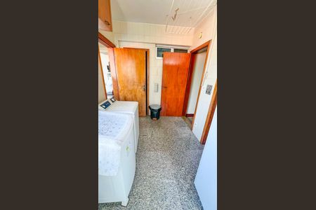 Apartamento à venda com 214m², 4 quartos e 2 vagasÁrea de Serviço