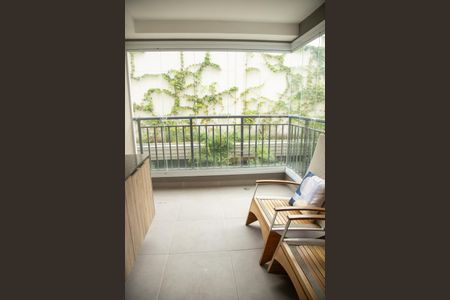 Apartamento à venda com 76m², 2 quartos e 2 vagasVista