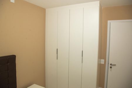 Apartamento à venda com 76m², 2 quartos e 2 vagasQuarto 2
