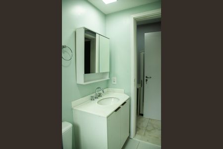 Apartamento à venda com 76m², 2 quartos e 2 vagasBanheiro 1