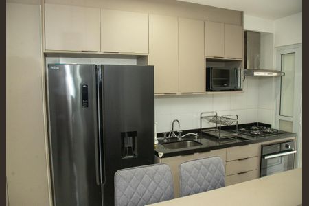 Apartamento à venda com 76m², 2 quartos e 2 vagasCozinha