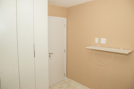 Apartamento à venda com 76m², 2 quartos e 2 vagasQuarto 2