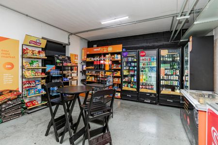Studio à venda com 33m², 1 quarto e 1 vagaMini Mercado