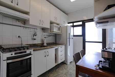 Apartamento para alugar com 66m², 2 quartos e 1 vaga Apartamento para alugar com 66m², 2 quartos e 1 vagaCozinha