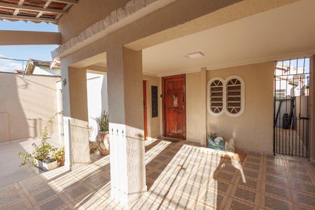 Studio para alugar com 35m², 1 quarto e sem vaga Studio para alugar com 35m², 1 quarto e sem vagaQuintal