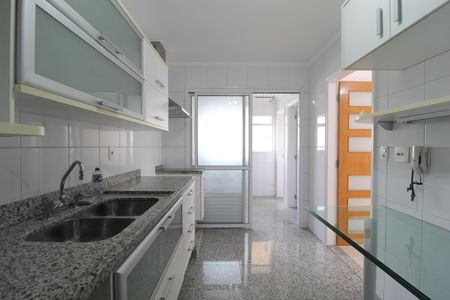 Apartamento para alugar com 101m², 3 quartos e 2 vagasCozinha