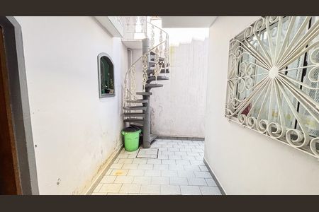 Casa à venda com 202m², 3 quartos e 2 vagas Casa à venda com 202m², 3 quartos e 2 vagasQuintal