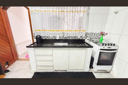 Casa à venda com 202m², 3 quartos e 2 vagas Casa à venda com 202m², 3 quartos e 2 vagasCozinha