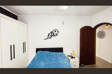 Casa à venda com 202m², 3 quartos e 2 vagas Casa à venda com 202m², 3 quartos e 2 vagasQuarto 1