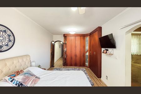 Casa à venda com 202m², 3 quartos e 2 vagas Casa à venda com 202m², 3 quartos e 2 vagasSuite