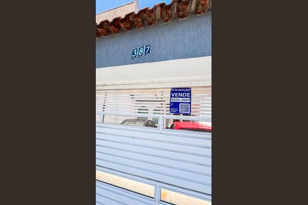 Casa à venda com 202m², 3 quartos e 2 vagas Casa à venda com 202m², 3 quartos e 2 vagasPlaca