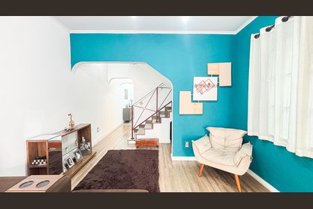 Casa à venda com 202m², 3 quartos e 2 vagas Casa à venda com 202m², 3 quartos e 2 vagasSala