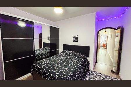 Casa à venda com 202m², 3 quartos e 2 vagas Casa à venda com 202m², 3 quartos e 2 vagasQuarto 2