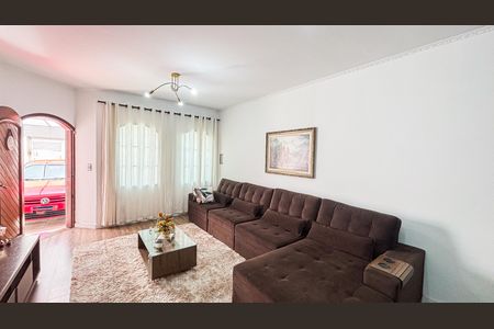 Casa à venda com 202m², 3 quartos e 2 vagas Casa à venda com 202m², 3 quartos e 2 vagasSala