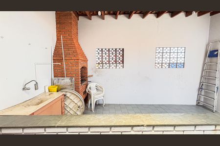 Casa à venda com 202m², 3 quartos e 2 vagas Casa à venda com 202m², 3 quartos e 2 vagasQuarto 2 Vista