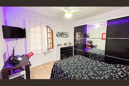 Casa à venda com 202m², 3 quartos e 2 vagas Casa à venda com 202m², 3 quartos e 2 vagasQuarto 2