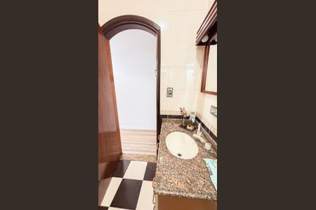 Casa à venda com 202m², 3 quartos e 2 vagas Casa à venda com 202m², 3 quartos e 2 vagasBanheiro