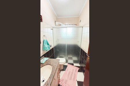 Casa à venda com 202m², 3 quartos e 2 vagas Casa à venda com 202m², 3 quartos e 2 vagasBanheiro