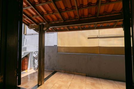 Casa à venda com 550m², 4 quartos e 3 vagasVista Quarto 3