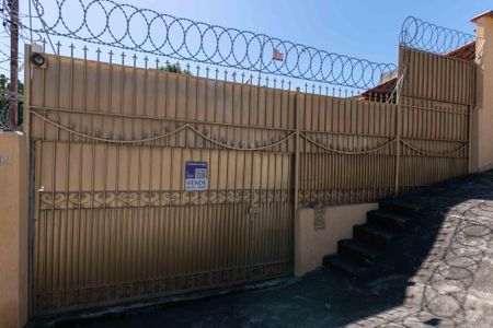 Casa à venda com 550m², 4 quartos e 3 vagasPlaquinha