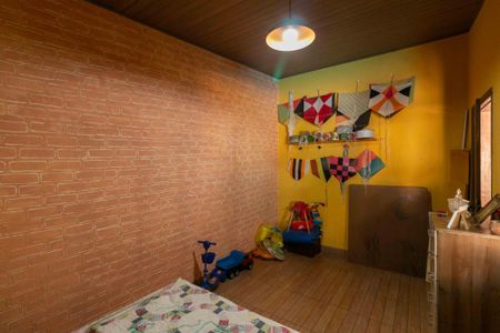 Casa à venda com 550m², 4 quartos e 3 vagasQuarto de Serviço