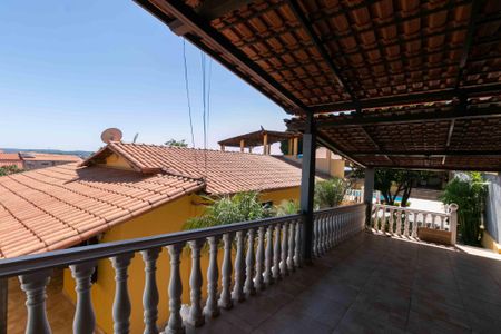 Casa à venda com 550m², 4 quartos e 3 vagasGaragem