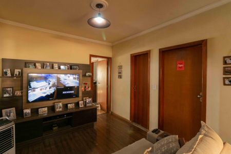 Casa à venda com 550m², 4 quartos e 3 vagasSala de TV