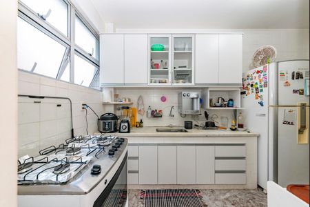 Apartamento à venda com 170m², 4 quartos e 2 vagasCozinha