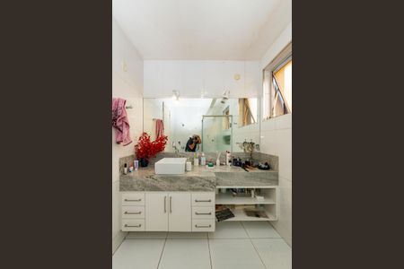 Apartamento à venda com 170m², 4 quartos e 2 vagasBanheiro Social