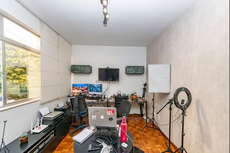 Apartamento à venda com 170m², 4 quartos e 2 vagasQuarto 4