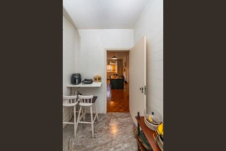 Apartamento à venda com 170m², 4 quartos e 2 vagasCozinha