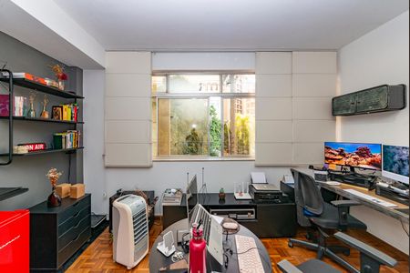 Apartamento à venda com 170m², 4 quartos e 2 vagasQuarto 4